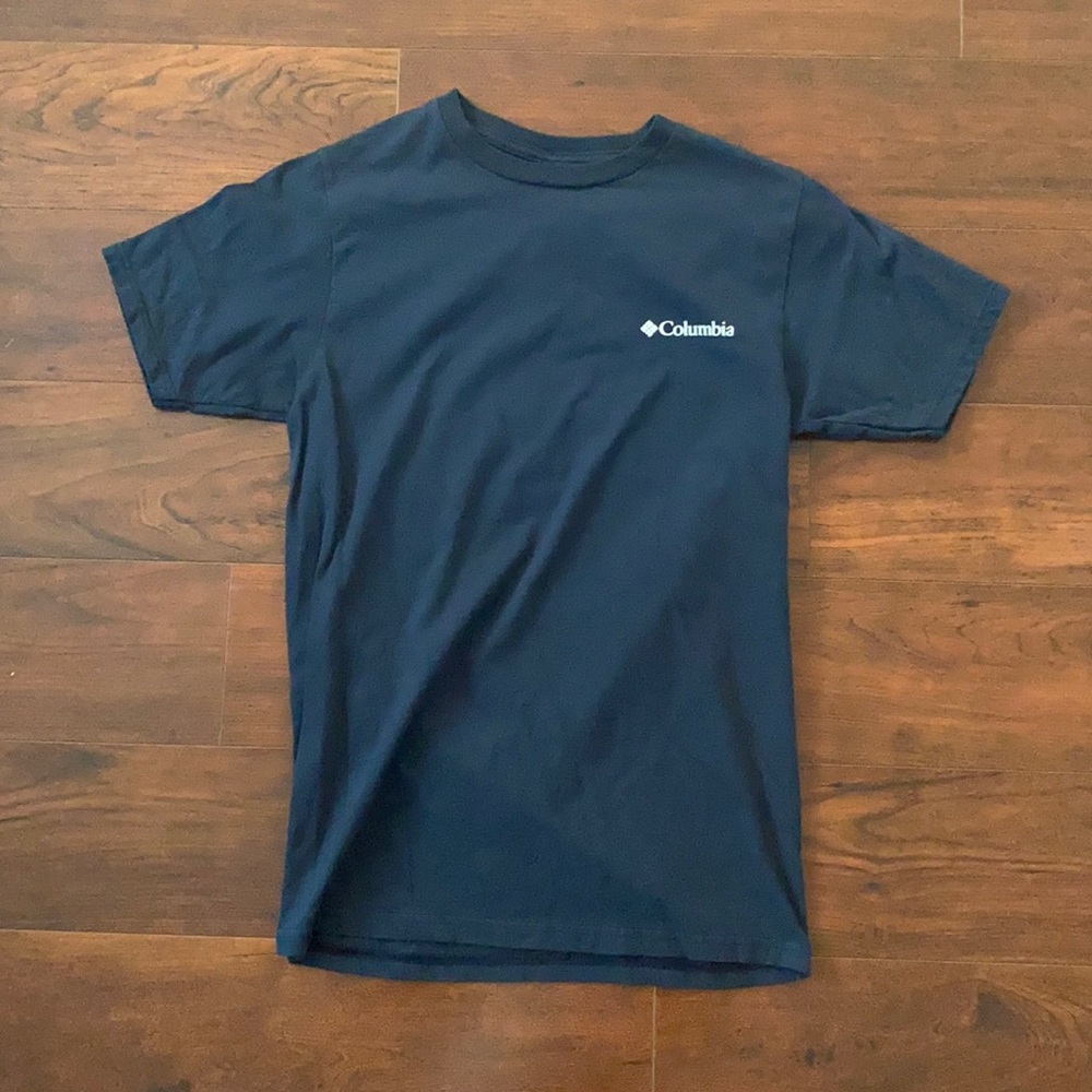 Columbia tee! Smoke/pet free home!